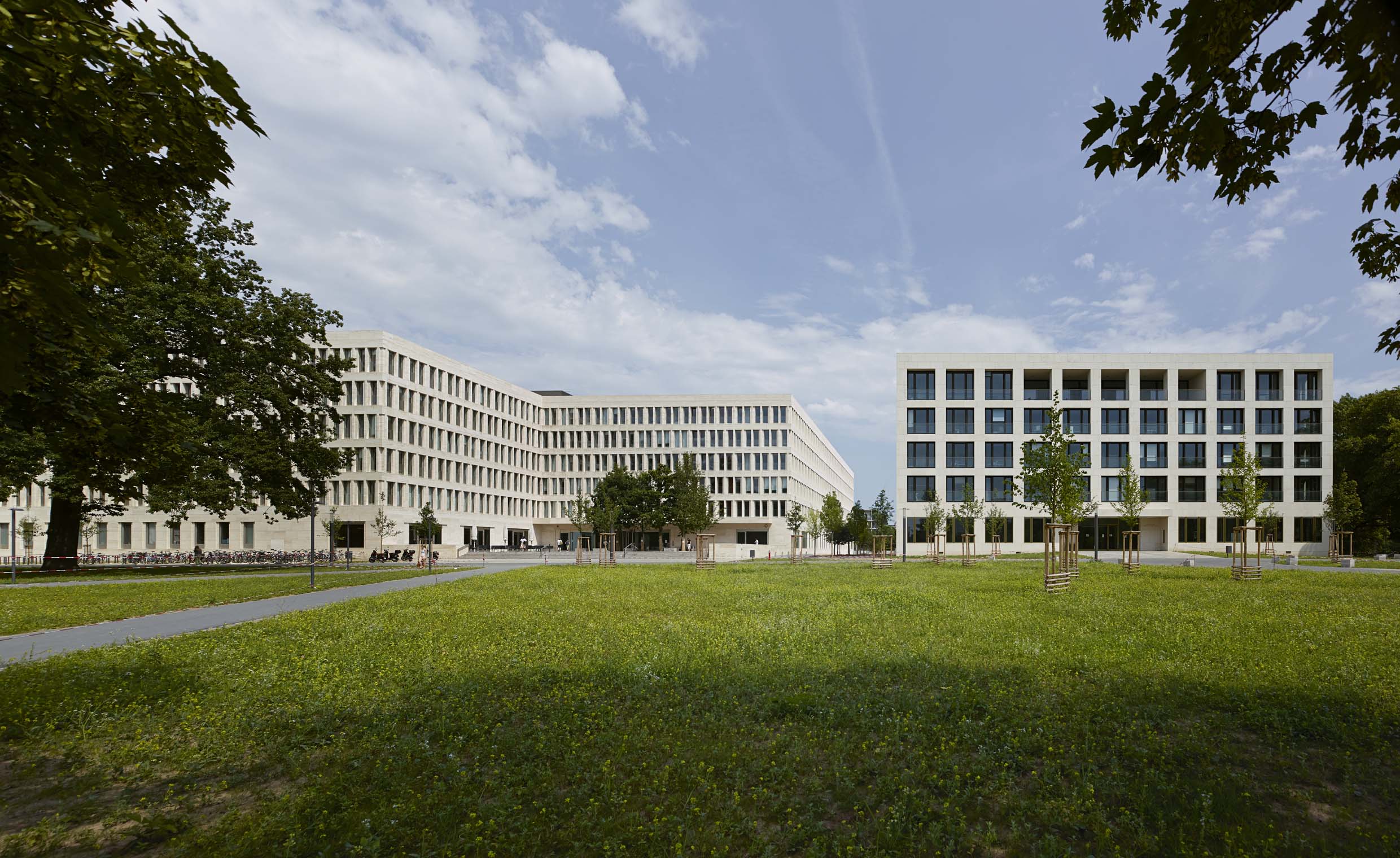 Fakultätsgebäude II und Präsidium, Goethe-Universität Frankfurt a.M. © Stefan Müller