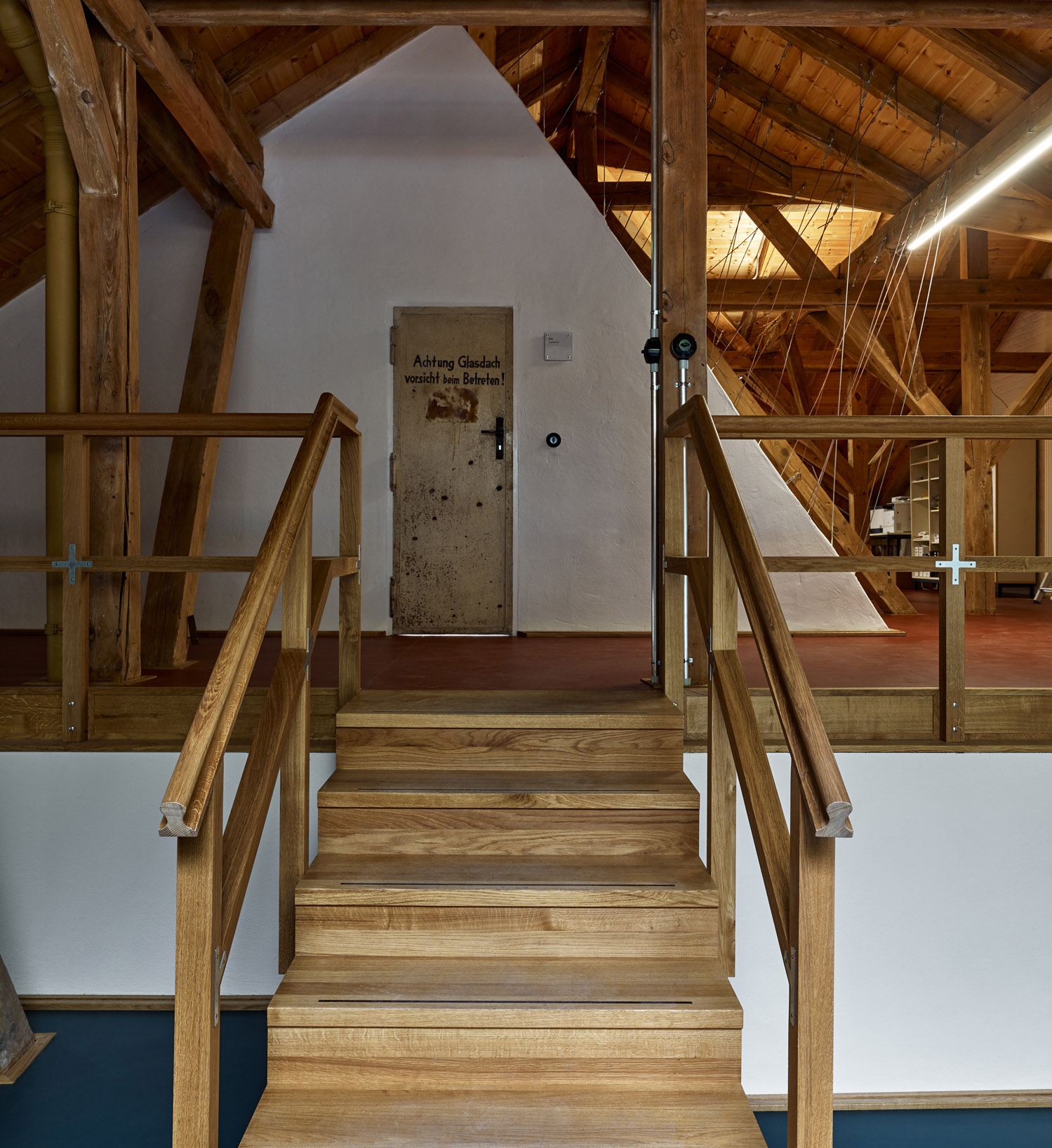 Der ungenutzte Dachraum wurde zu Büroräumen umgebaut, Foto: Stefan Müller