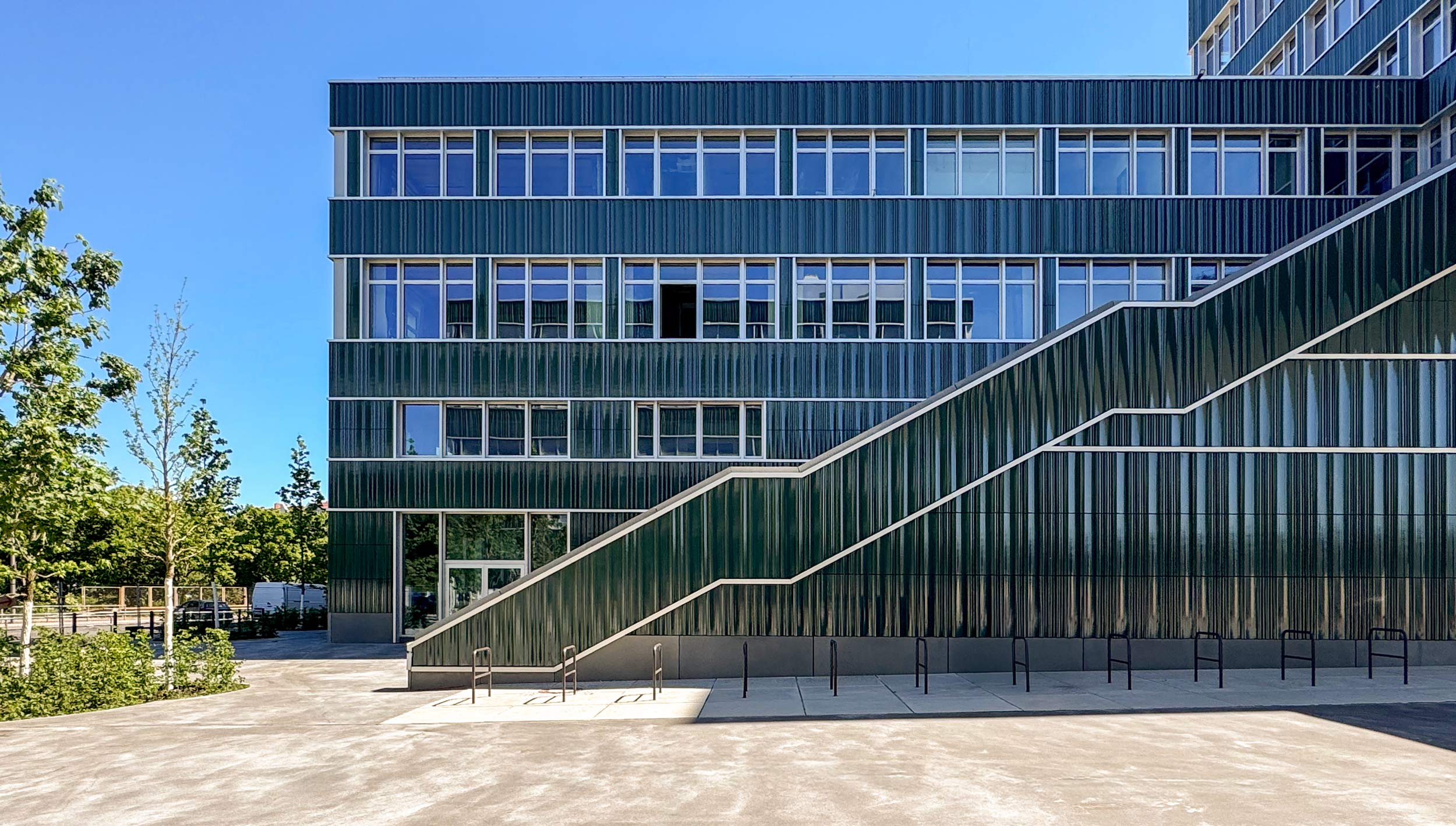 CAMPUS BERLIN DECKS